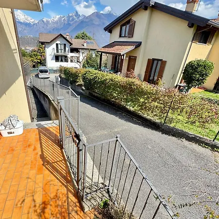 Strawberry House * Colico