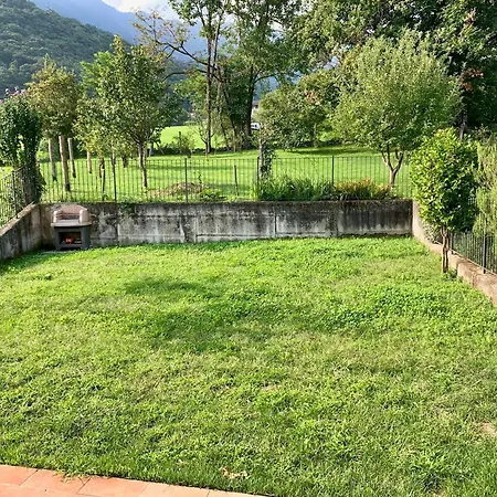 Strawberry House * Colico