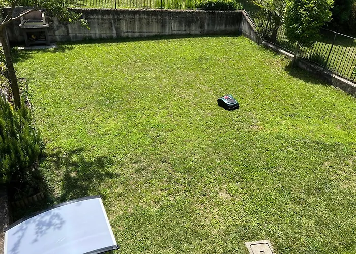 Strawberry House בית נופש