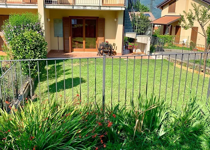 Strawberry House קוליקו