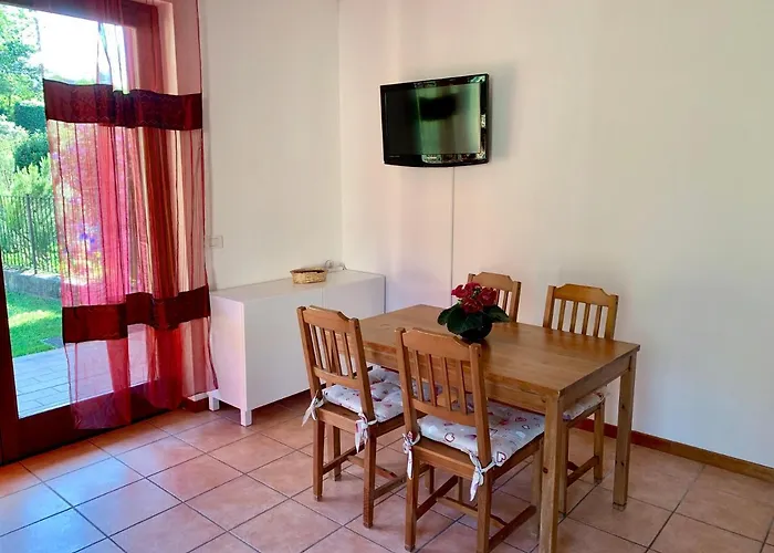 Strawberry House * קוליקו