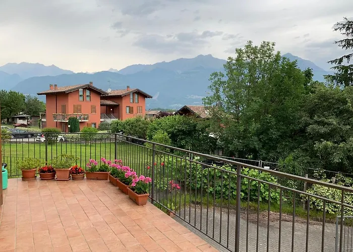 Дом отдыха Strawberry House Колико